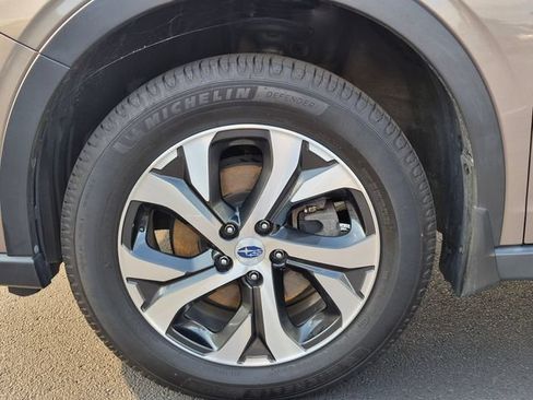 Used 2021 Subaru Outback Limited AWD/4WD image 9