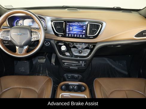 Used 2020 Chrysler Pacifica Limited w/ Advanced Safetytec Group image 14