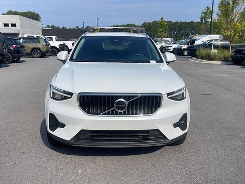 Used 2023 Volvo XC40 B5 Ultimate w/ Protection Package Premier AWD/4WD image 2