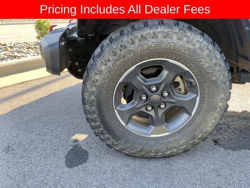 Used 2020 Jeep Gladiator Rubicon AWD/4WD image 2