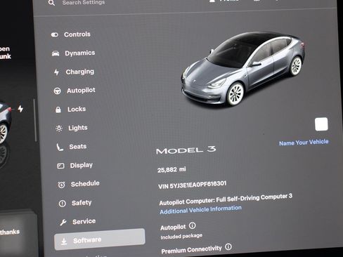 Used 2023 Tesla Model 3 Standard Range image 14