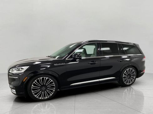 Used 2023 Lincoln Aviator Black Label w/ Dynamic Handling Package AWD/4WD image 9