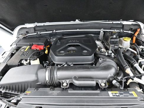 Used 2024 Jeep Wrangler High Altitude AWD/4WD image 41