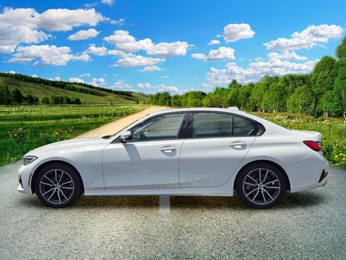 Used 2019 BMW 330i Sedan RWD image 3