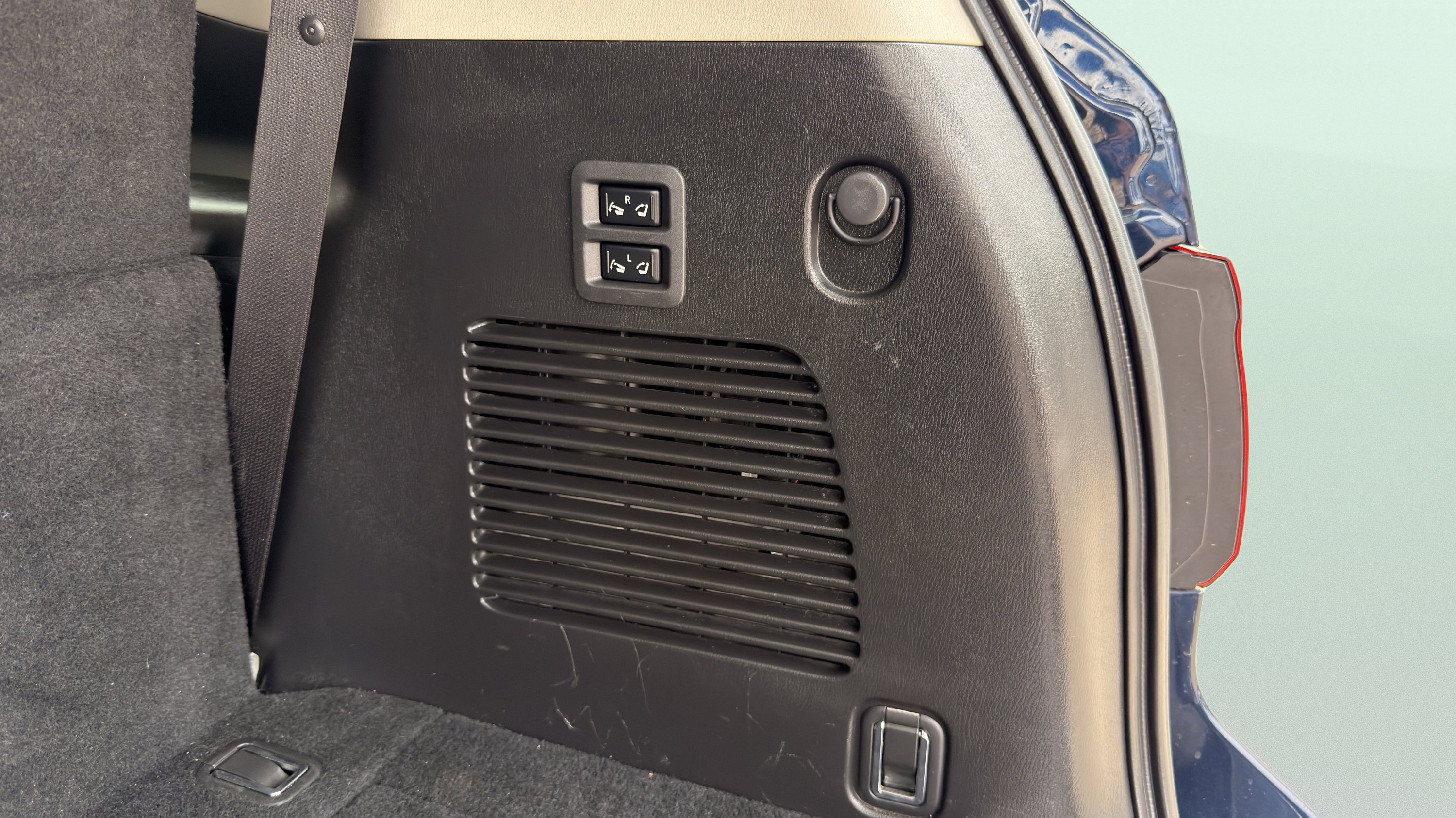 Used 2019 INFINITI QX80 Luxe RWD image 31