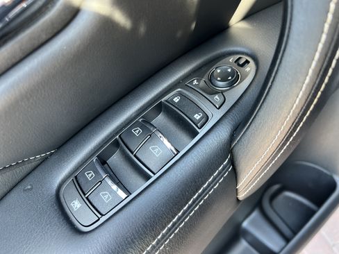Used 2023 INFINITI QX80 Premium Select w/ All-Season Package RWD image 15