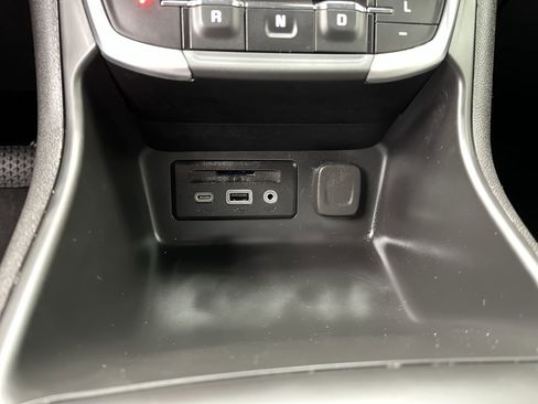 Certified 2024 GMC Terrain SLT image 23