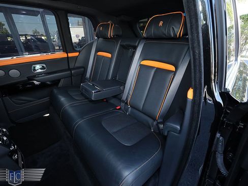 Used 2022 Rolls-Royce Cullinan image 17