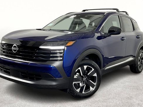 New 2026 Nissan Kicks SV w/ Cold Weather Package image 5