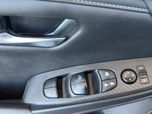 Certified 2025 Nissan Sentra SV FWD image 19