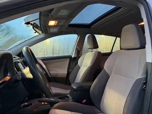 Used 2014 Toyota RAV4 XLE FWD image 6