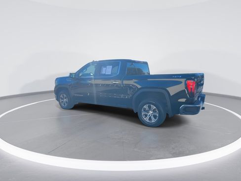 Used 2024 GMC Sierra 1500 SLT image 7