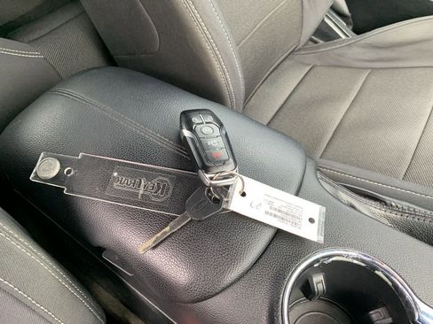 Used 2016 Ford Mustang Convertible w/ Equipment Group 051A image 33