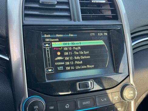 Used 2016 Chevrolet Malibu LT w/ Power Convenience Package image 15