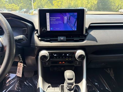 Certified 2025 Toyota RAV4 LE AWD/4WD image 34