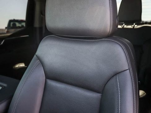 Used 2025 GMC Sierra 1500 SLT RWD image 27