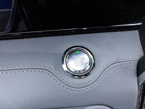 Used 2021 Lincoln Navigator Reserve w/ Luxury Package image 24