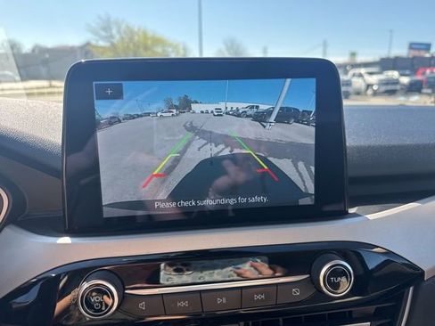 Used 2020 Ford Escape SE image 20