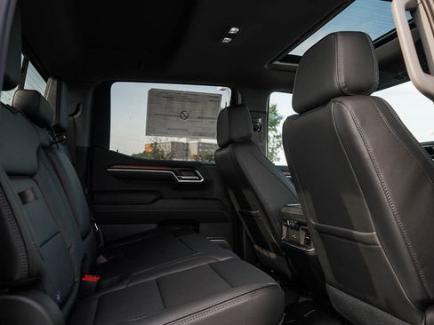 New 2026 GMC Sierra 1500 Denali w/ Denali Reserve Package AWD/4WD image 10