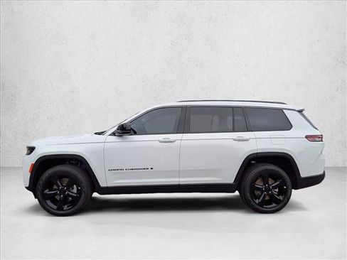 New 2026 Jeep Grand Cherokee L Limited w/ Limited Altitude Package AWD/4WD image 5