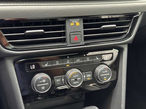 Certified 2023 Volkswagen Taos SEL image 22