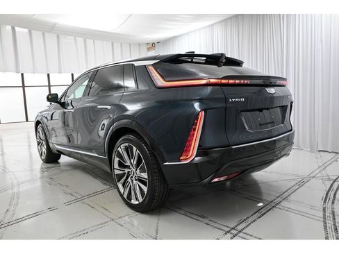 New 2026 Cadillac Lyriq Signature Luxury image 5