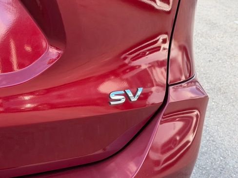 Used 2019 Nissan Rogue SV FWD image 16