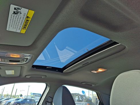 Certified 2025 Hyundai Elantra SEL FWD image 14