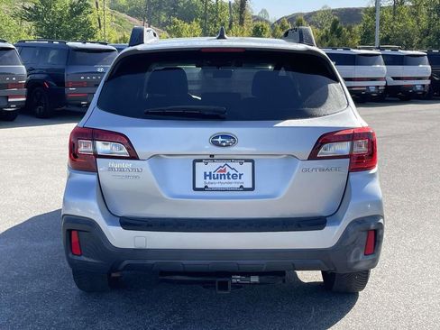 Used 2018 Subaru Outback 2.5i Premium image 28
