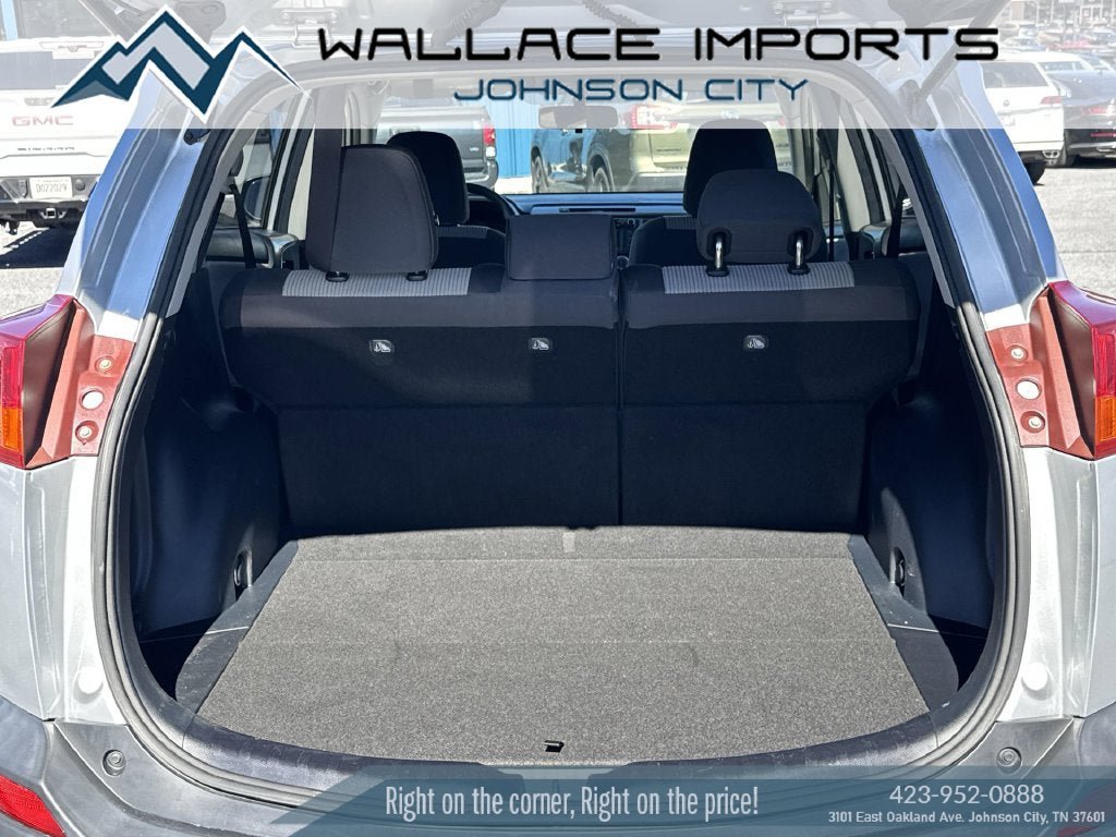 Used 2015 Toyota RAV4 LE AWD/4WD image 40