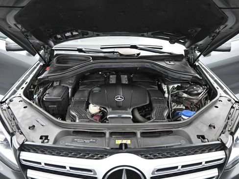 Used 2019 Mercedes-Benz GLS 450 4MATIC image 21