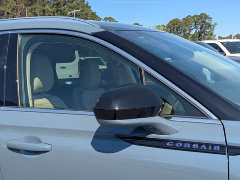 Certified 2024 Lincoln Corsair Grand Touring AWD/4WD image 12
