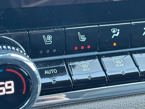 Certified 2023 GMC Canyon Denali AWD/4WD image 31