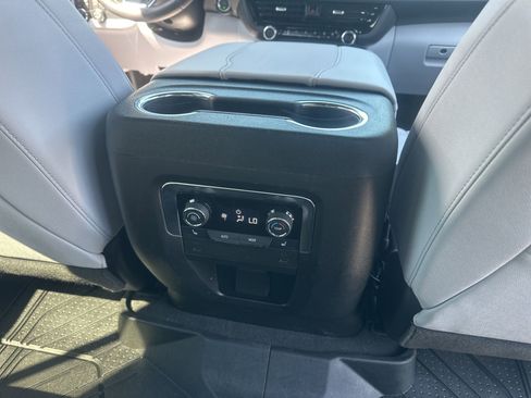 Used 2025 Chevrolet Tahoe Premier image 18