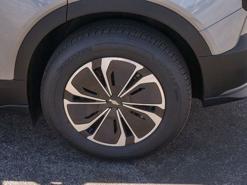 New 2026 Chevrolet Blazer EV LT image 6