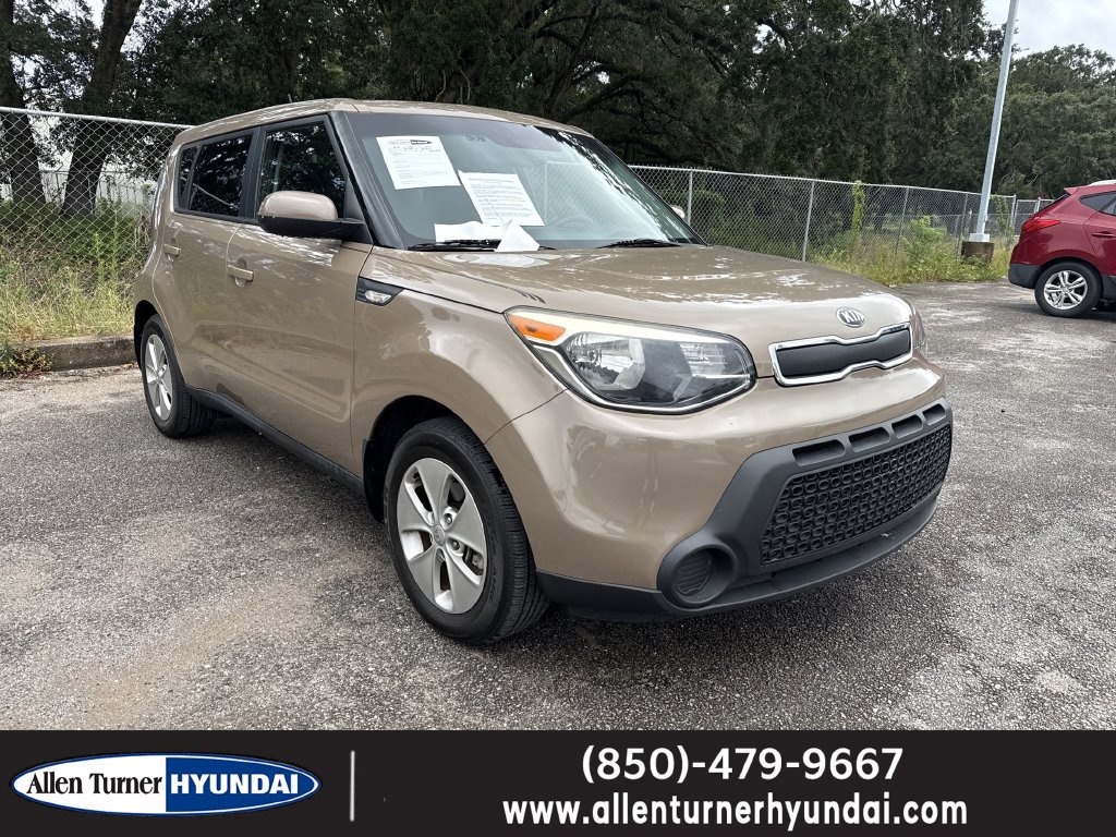 Used 2014 Kia Soul FWD image 1