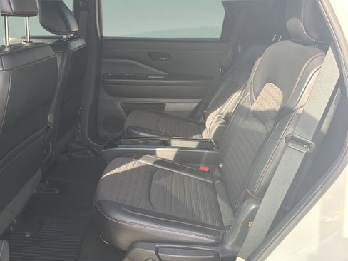 Used 2024 Nissan Pathfinder Rock Creek image 23