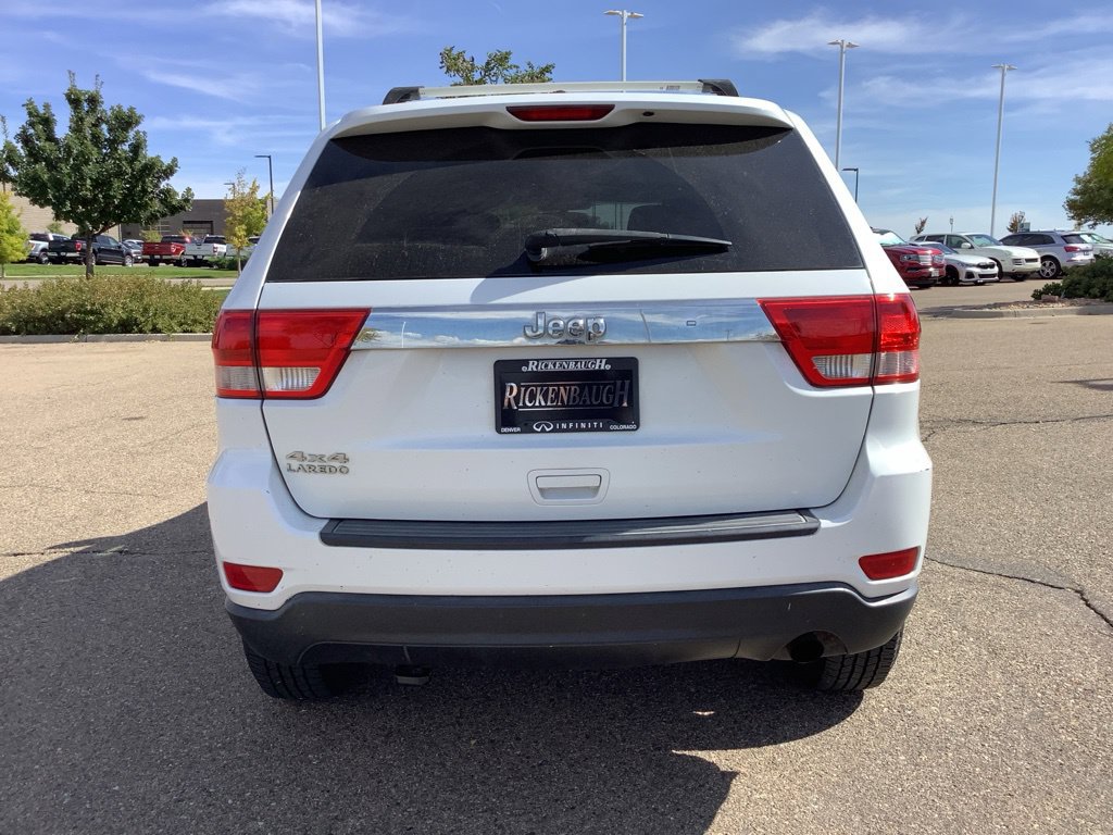 Used 2013 Jeep Grand Cherokee Laredo w/ Laredo E Group AWD/4WD image 25