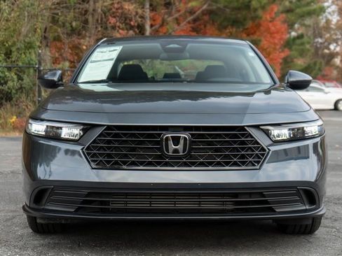 Used 2025 Honda Accord LX image 4