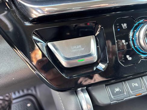 Used 2025 GMC Sierra 1500 Denali image 28