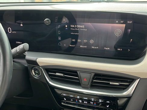 Used 2024 Buick Encore GX Avenir w/ Avenir Convenience Package image 9