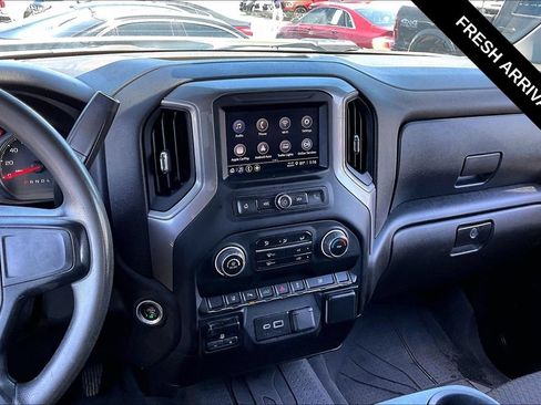 Used 2024 Chevrolet Silverado 2500 Custom w/ Custom Value Package AWD/4WD image 9