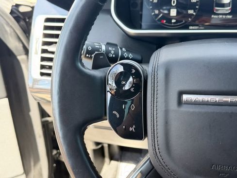 Used 2020 Land Rover Range Rover HSE image 18