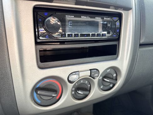 Used 2005 Chevrolet Colorado LS AWD/4WD image 35