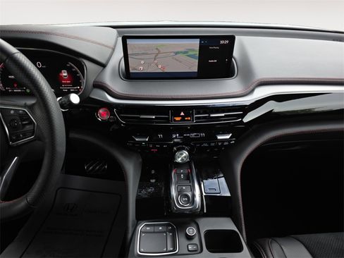 Used 2024 Acura MDX A-Spec image 11