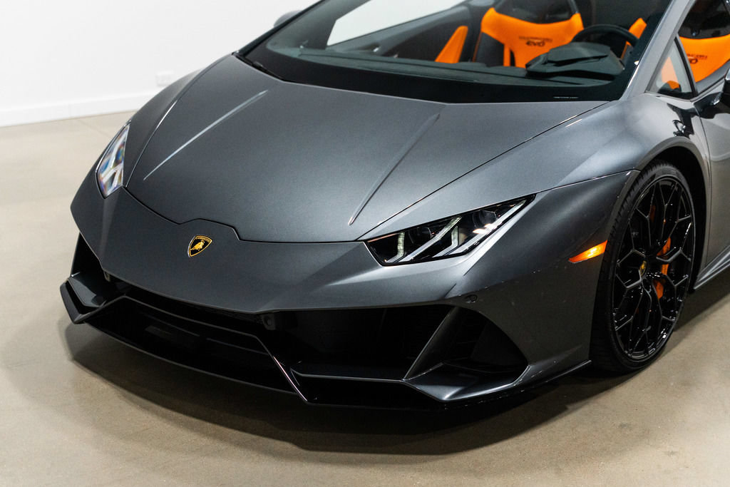 Used 2024 Lamborghini Huracan EVO AWD/4WD image 2