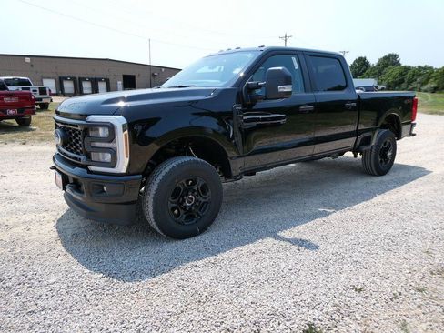 New 2026 Ford F250 XL w/ STX Appearance Package AWD/4WD image 9