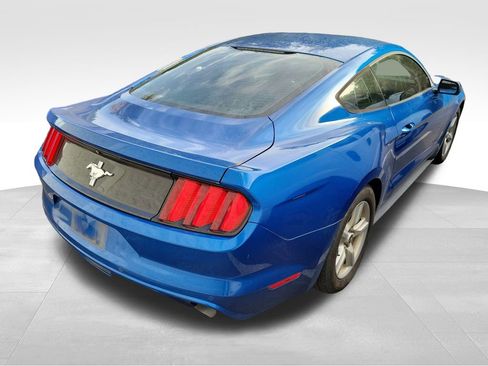 Used 2017 Ford Mustang Coupe RWD image 13