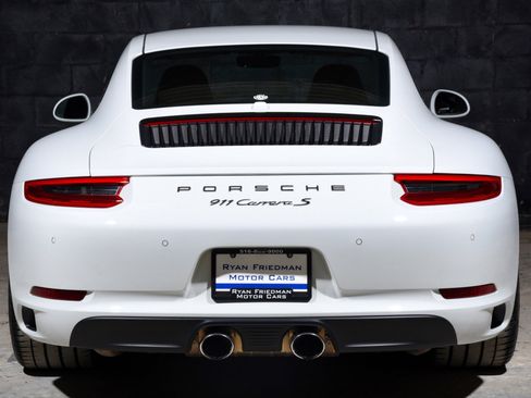 Used 2019 Porsche 911 Carrera S image 13