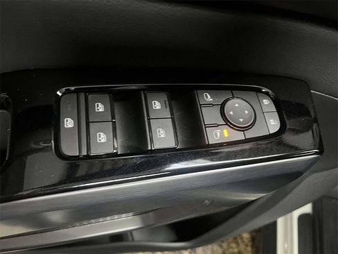 Certified 2025 Nissan Pathfinder SL w/ Cargo Package image 13